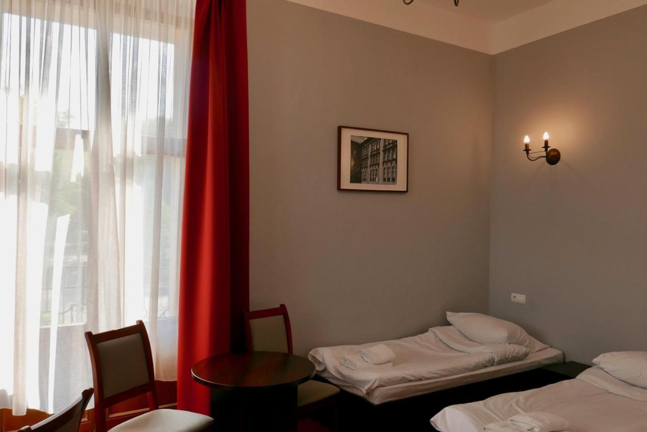 Staromiejski Piwowar Hotel Legnica Eksteriør billede