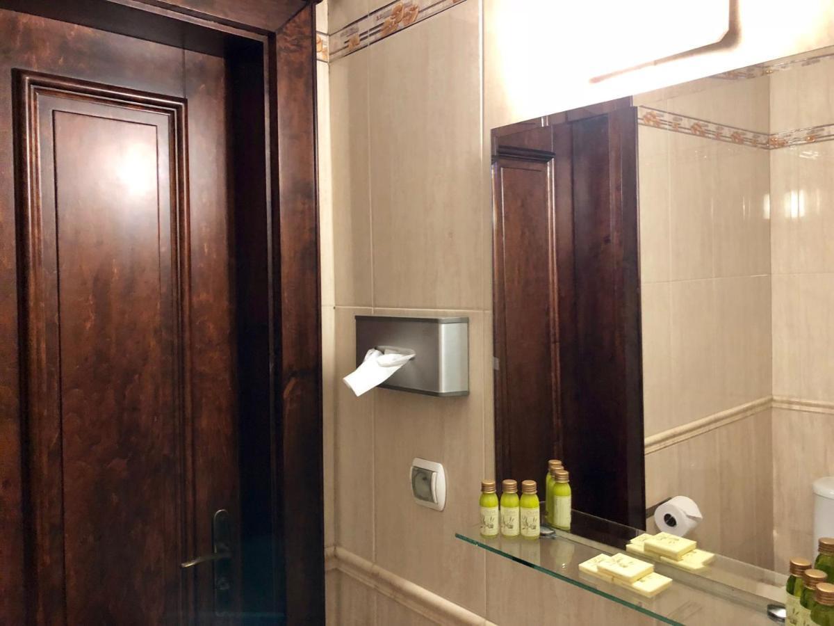 Staromiejski Piwowar Hotel Legnica Eksteriør billede